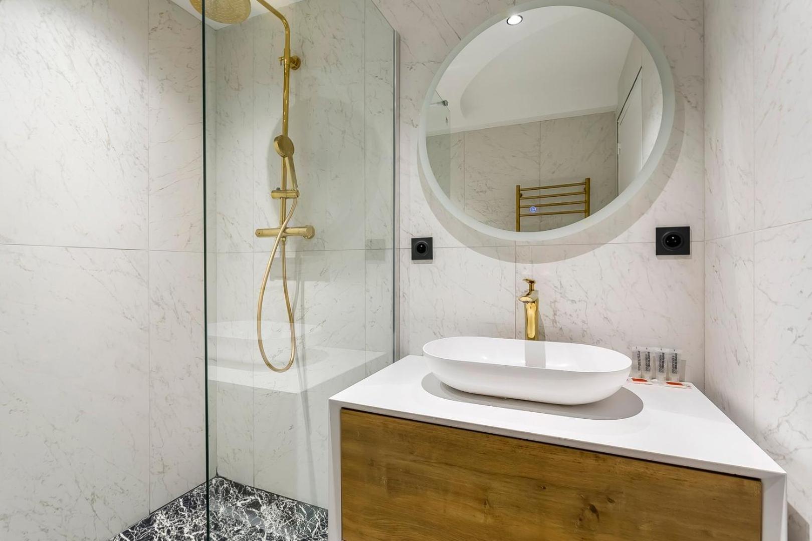 Suite Victor Hugo 1 : Bel Appartement T2 Neuf Лион Экстерьер фото